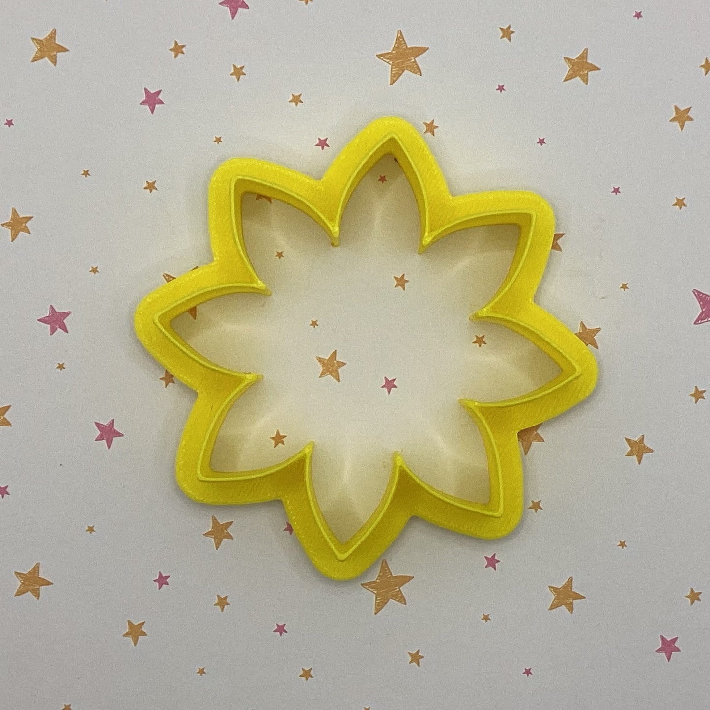 Flower cutter - pointy petals