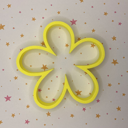 Flower cutter - Wonky daisy 1